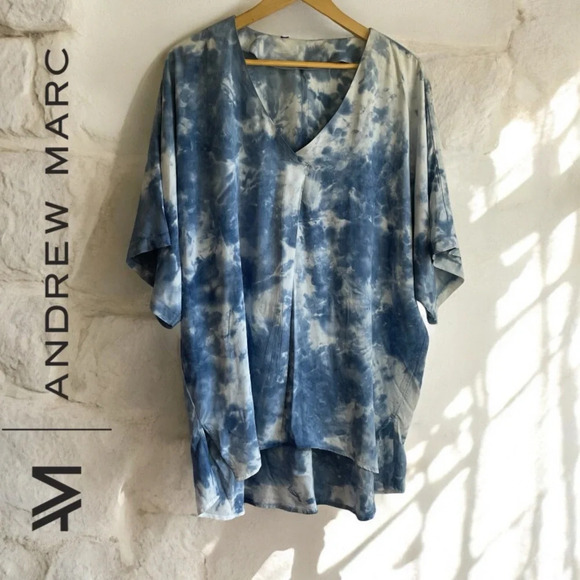 90%OFF❣️Marc New York Andrew Marc Blue Tie Dye V-Neck Short Sleeve Tunic Top, 1X - Picture 2 of 10